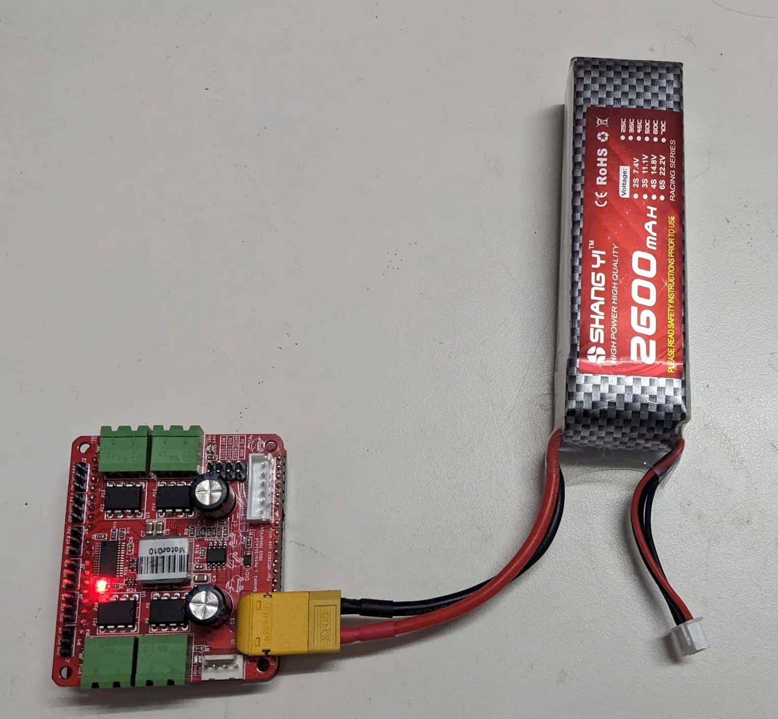 Kết nối pin và mạch